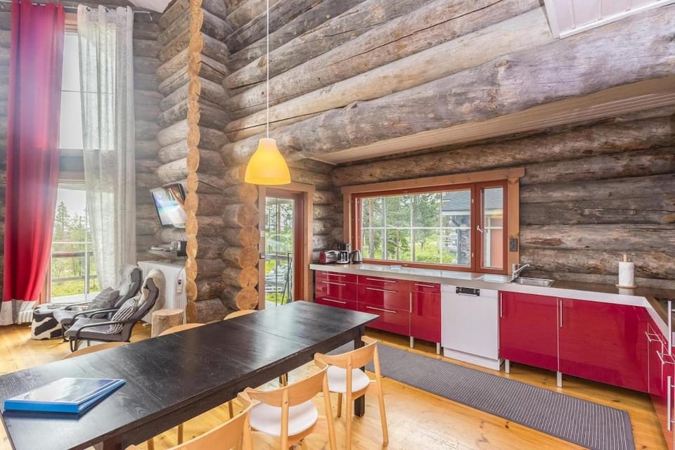 Luppo - Pine Log Villa at Levin Utsuvaara Villa in Lapland