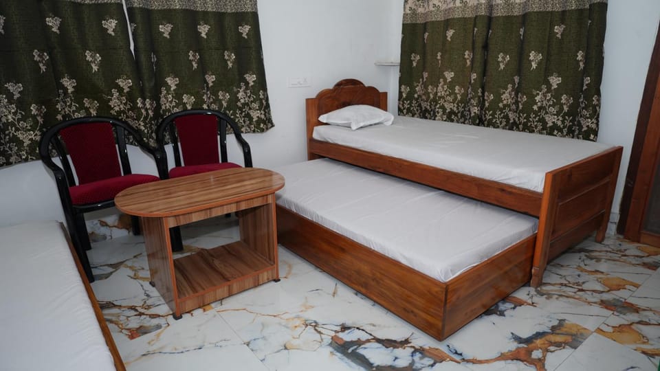 Bed, Bedroom, Internal: Not applicable to any particular room