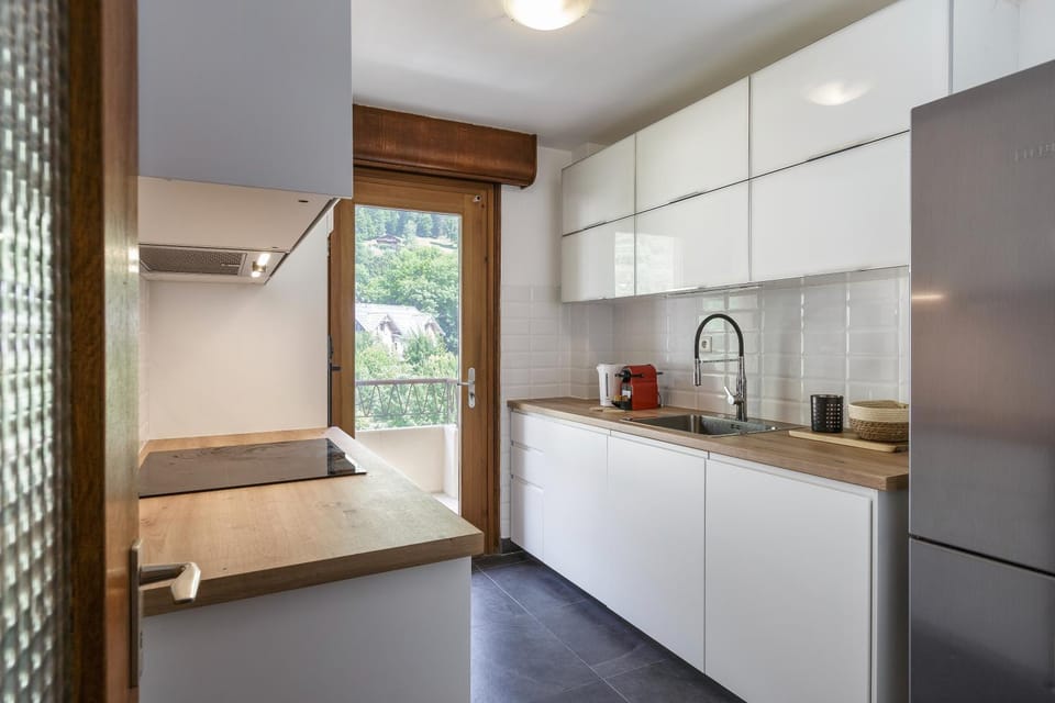 Plein Sud - Apart 2CH Vue Mt Parking Balcon Calme Apartment in Chamonix