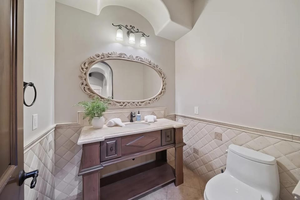 Scottsdale Paradise - Pool, Hot Tub & Fire Pit House in Paradise Valley