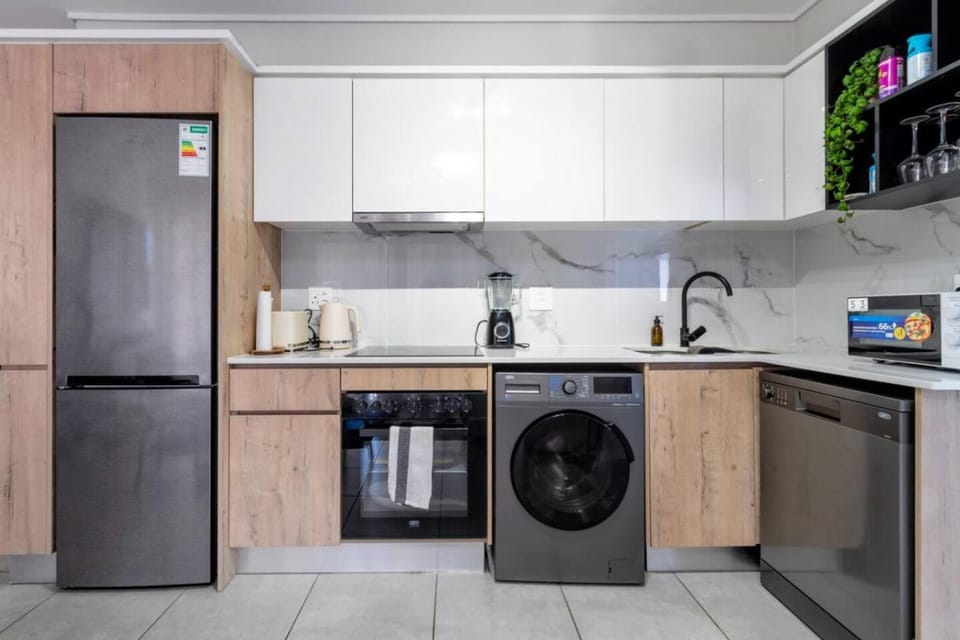AlimamaSpaces Mikes Munyaka Apartment in Sandton