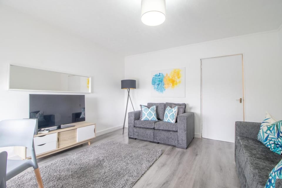 Mar Gardens - Modern 2 Bedroom Home House in Glasgow