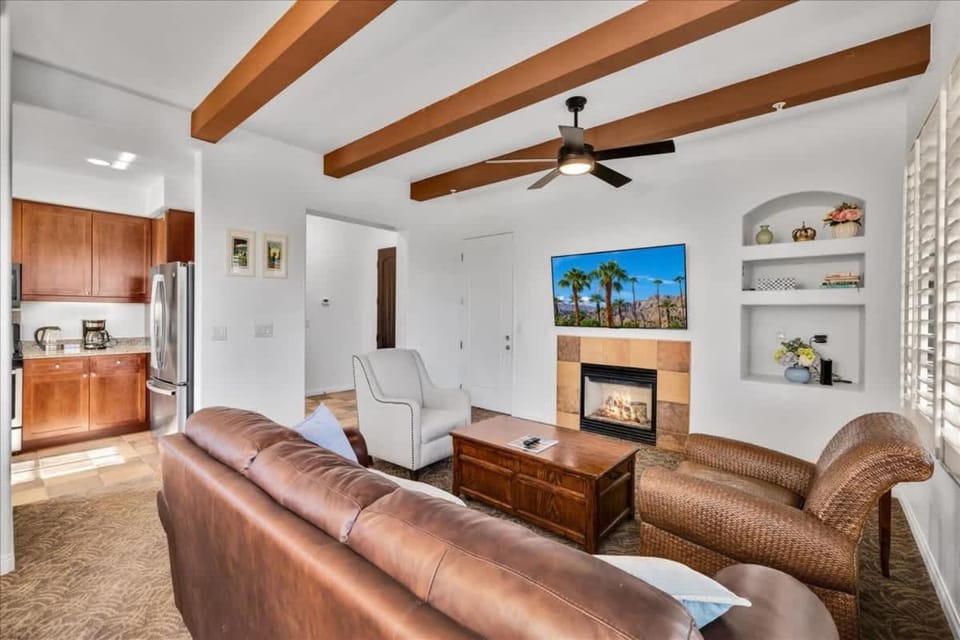 Poolside Greens 2BR Legacy Villa House in Indian Wells