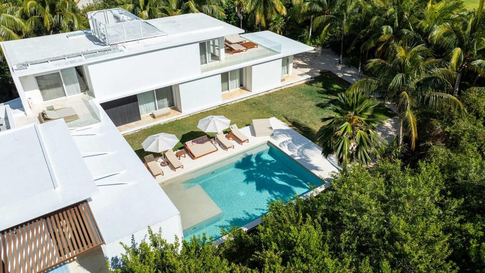 Villa Marazul 5BR Beach & Golf Access House in State of Quintana Roo