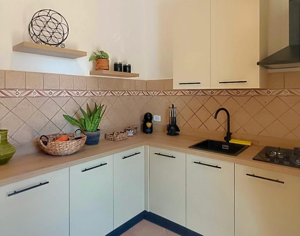 Kitchen or kitchenette, stove, kitchen, kitchen