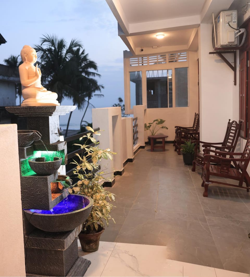 Hotel Dream Waves Hotel in Hikkaduwa