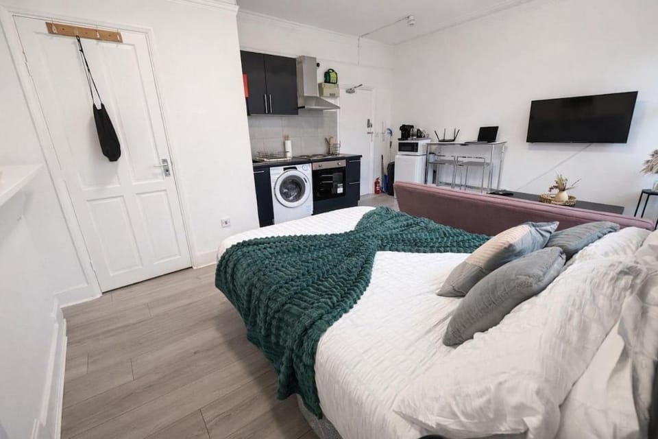 The Emerald Studio Apartment in London Borough of Islington