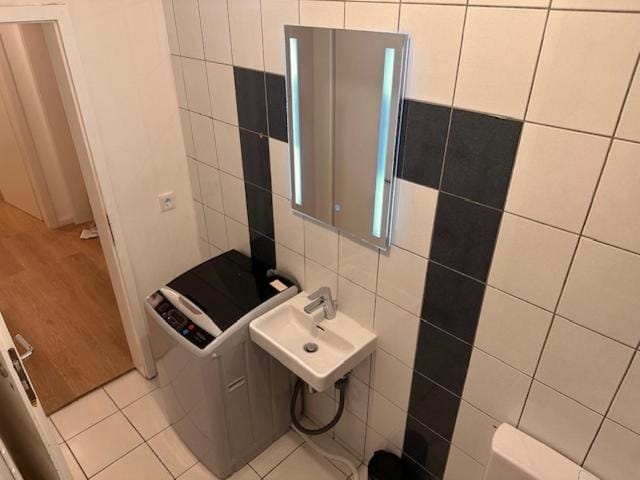 2 Zimmer Appartment für 4 Personen mit Küche und Duschbad Apartment in Mainz-Bingen