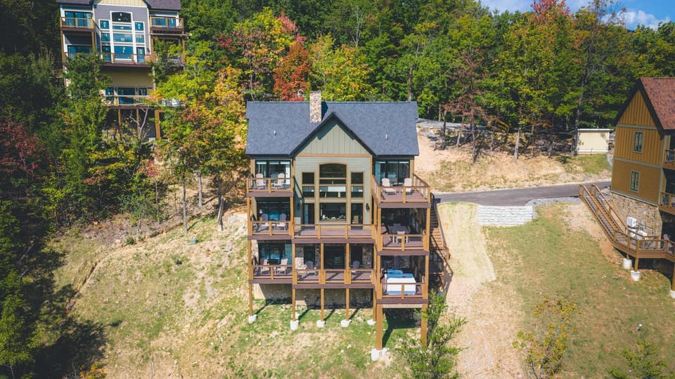 New 4Bed Cabin Arcade Hot Tub 5Mins to GSMNP Cabin in Gatlinburg