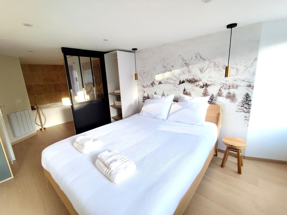 Duplex L'Aparté 2 à 4 pers - Balnéo Apartment in Auvergne-Rhône-Alpes
