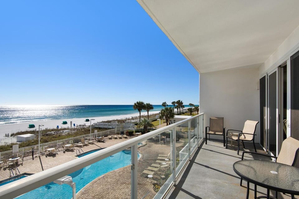 Oceanfront Condo 206 2BR 2 BA by Sterling Sands Apartment in Destin