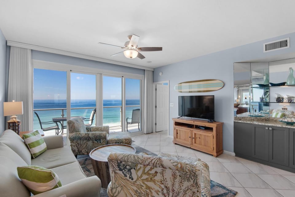 Oceanfront Condo 809 by Sterling Sands Apartment in Destin