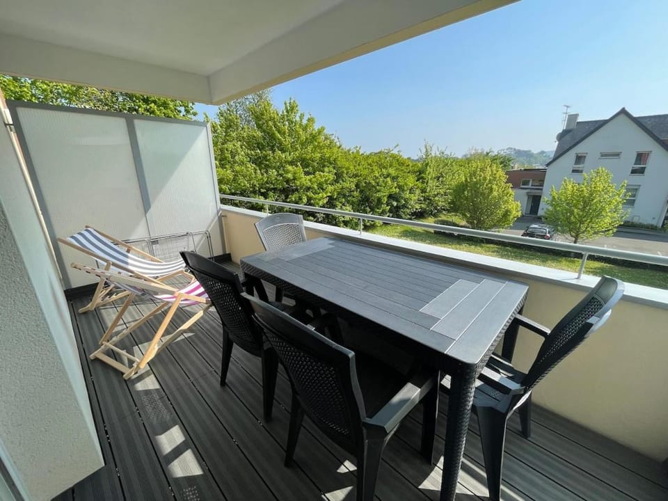 Day, Balcony/Terrace, Dining area, Garden view