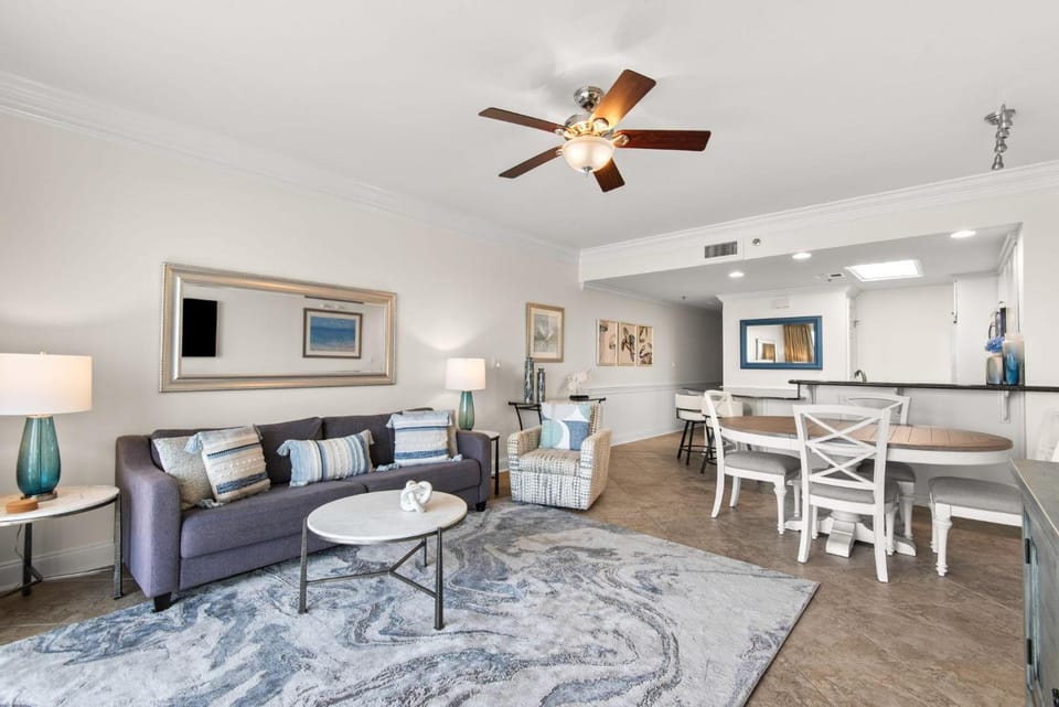 Oceanfront Condo 212 by Sterling Sands Apartment in Destin
