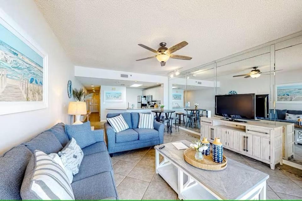 Oceanfront Condo 512 by Sterling Sands Apartment in Destin
