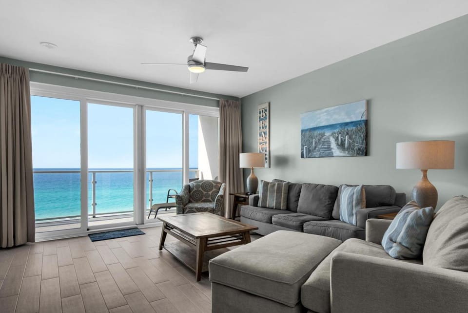 Oceanfront Condo 610 by Sterling Sands Apartment in Destin