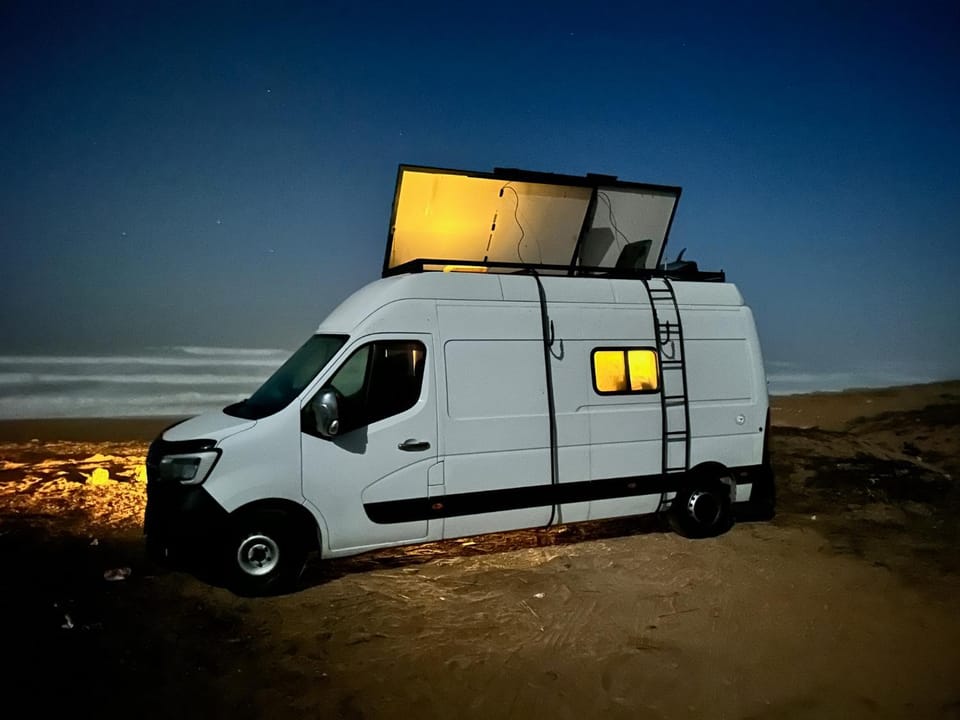 Van aménagé tout confort Campground/ 
RV Resort in Casablanca-Settat