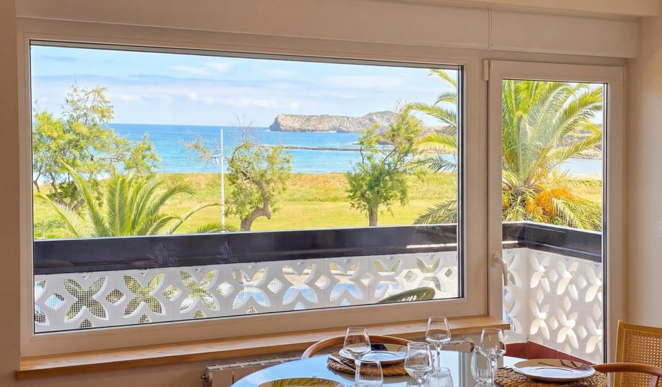 Garden view, Sea view