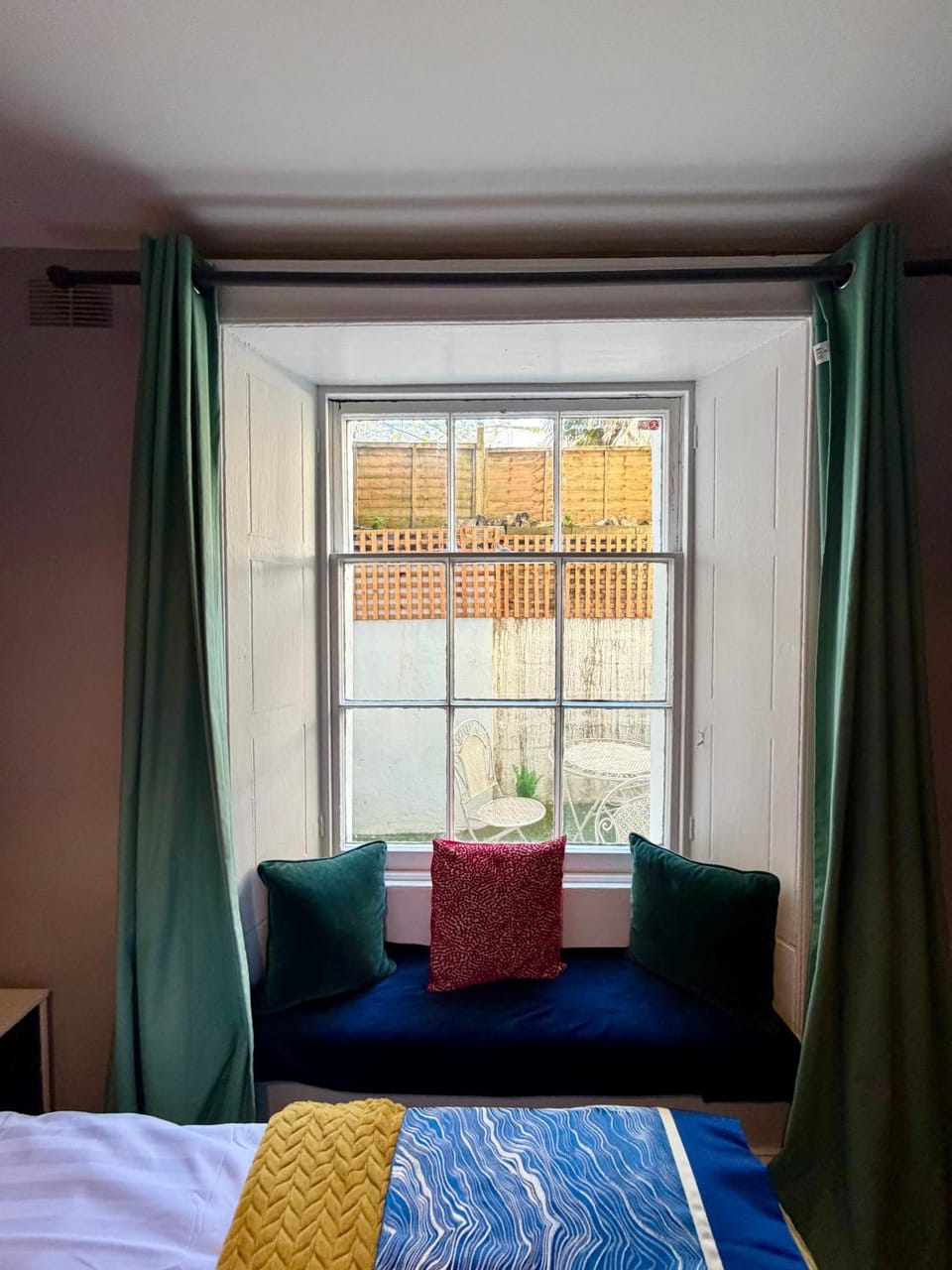 2 bed Cosy retreat Clifton opposite Bristol university Apartment in Bristol