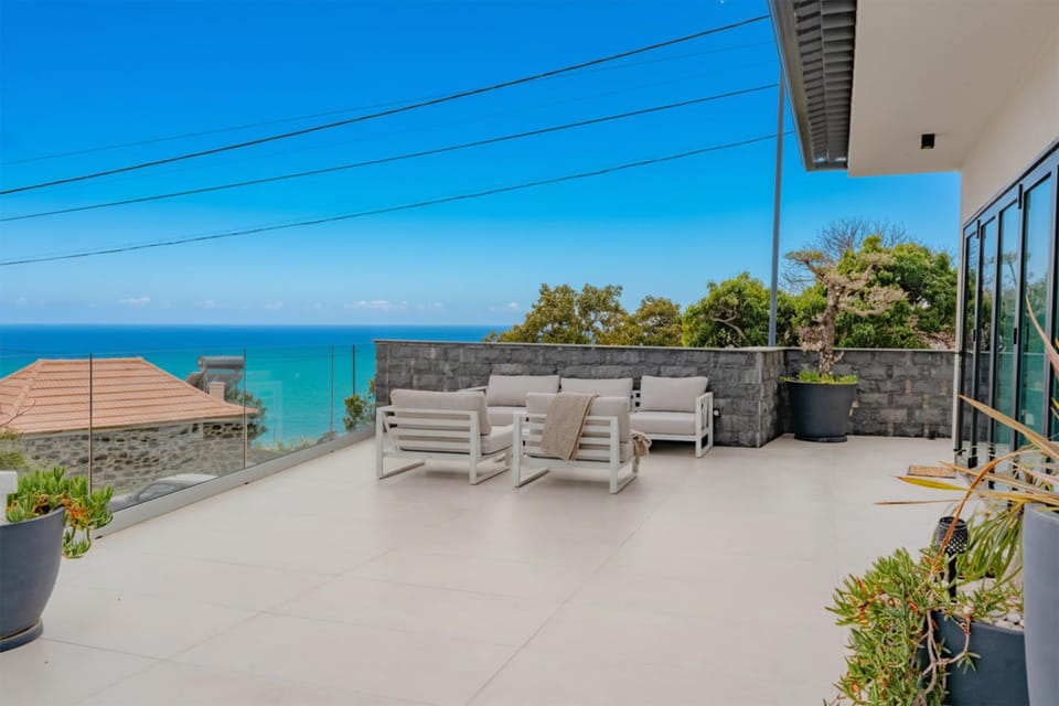 Property building, Balcony/Terrace