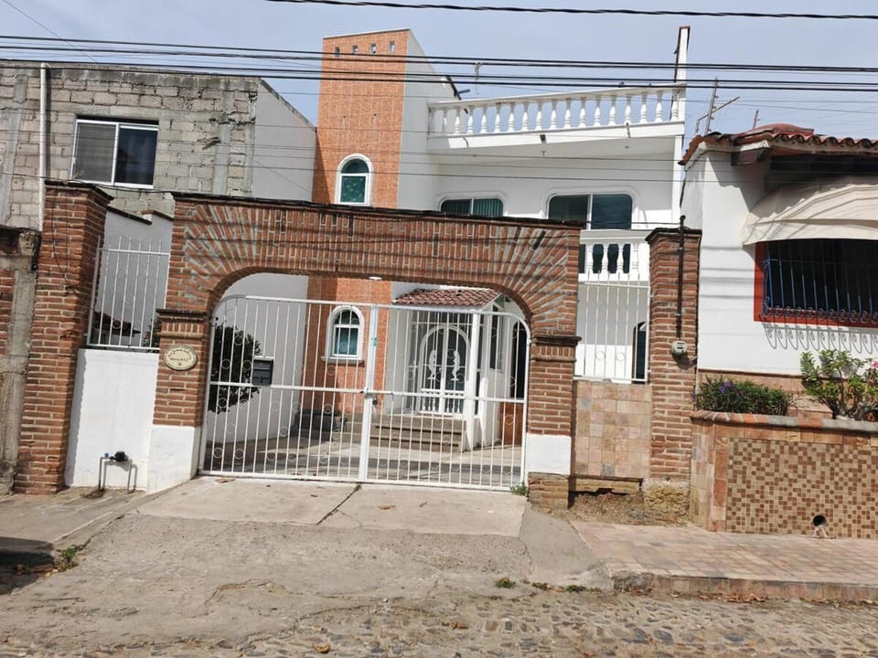 Casa Con Alberca - Sierra La Cruz de Huanacaxtle House House in Mesa Quemada