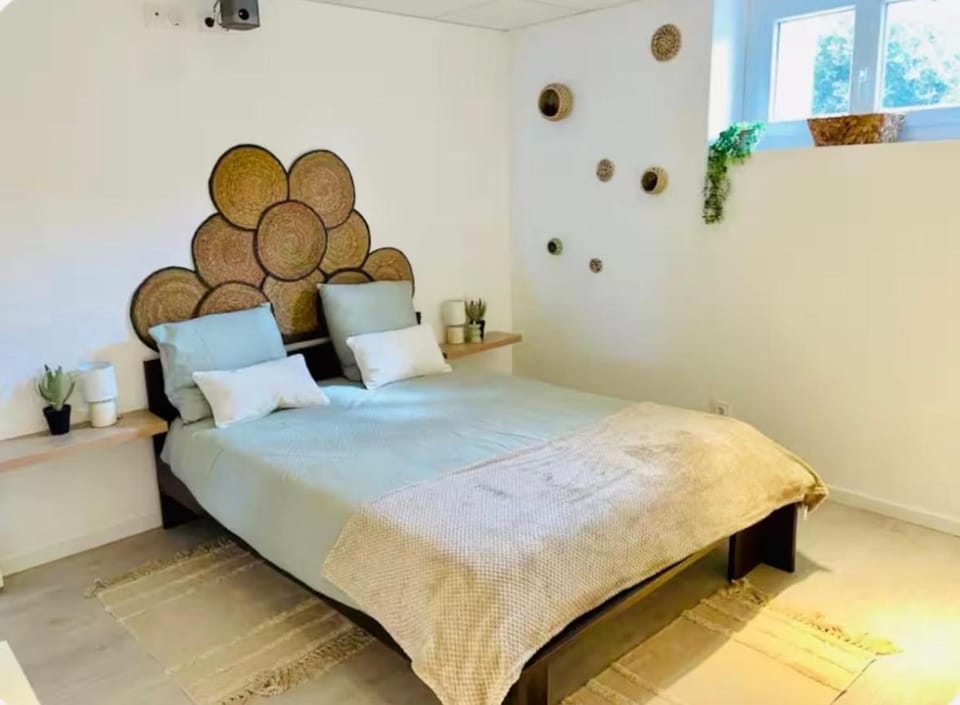 Logement jacuzzi privatif 5km du centre ville Apartment in Auvergne-Rhône-Alpes