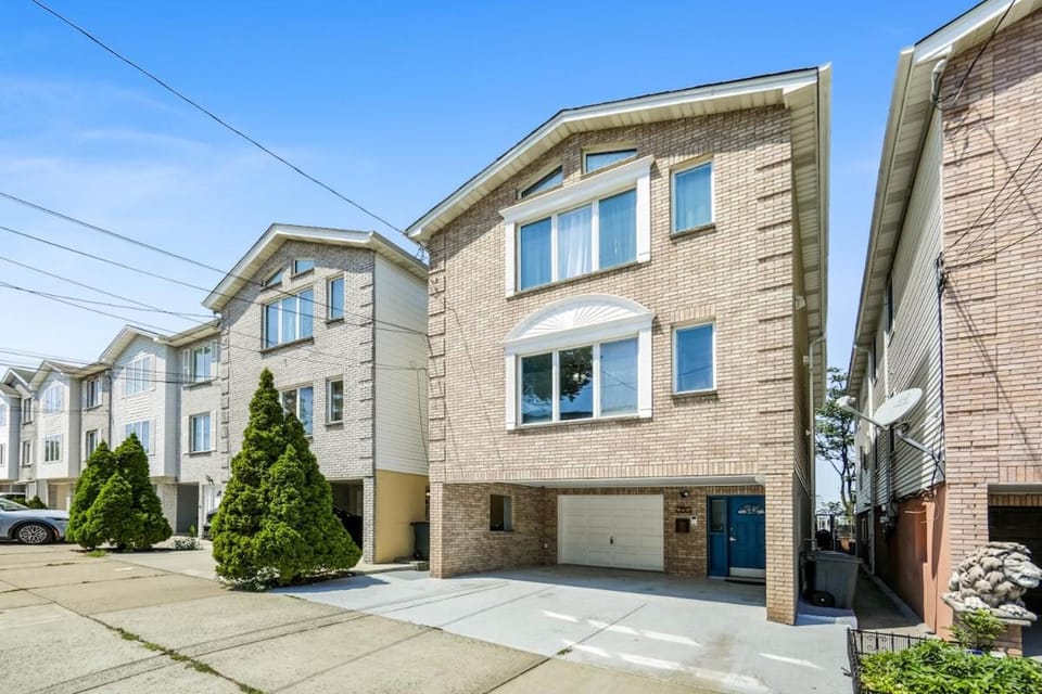 Beautiful & Cozy 3BR, Close to NYC Adventures Apartment in Secaucus