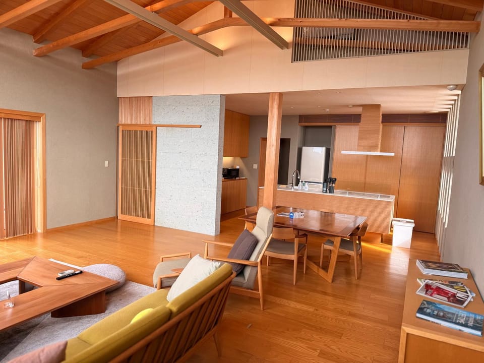 Kitchen or kitchenette, Living room, Dining area