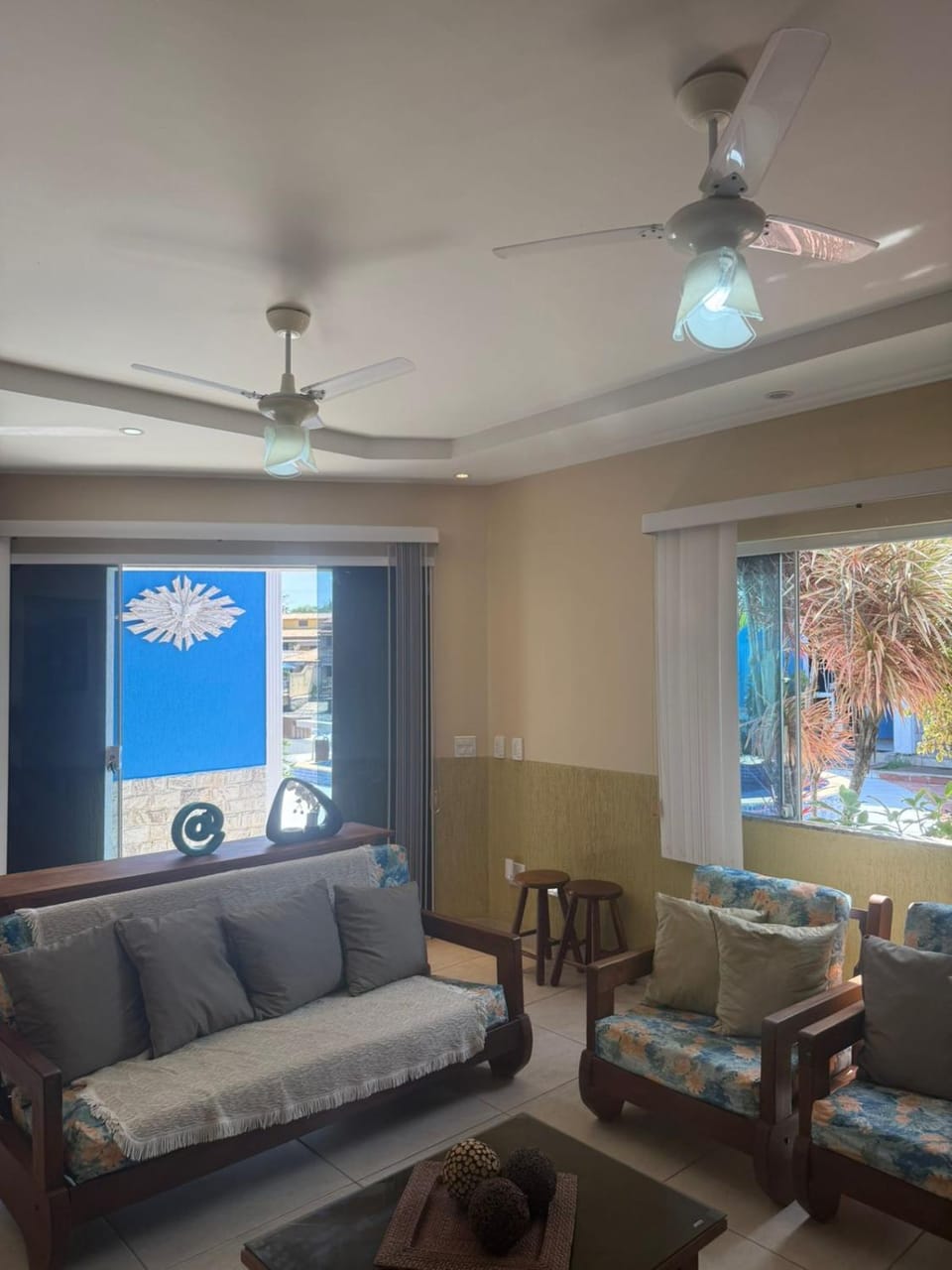 Linda Casa Duplex em condomínio,Ogiva,15min andando a pé da praia House in Cabo Frio