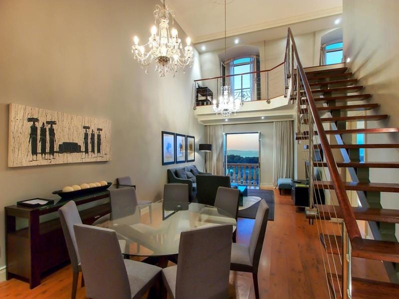 Cape Royale Luxury by Nivar Apartment in Cape Town