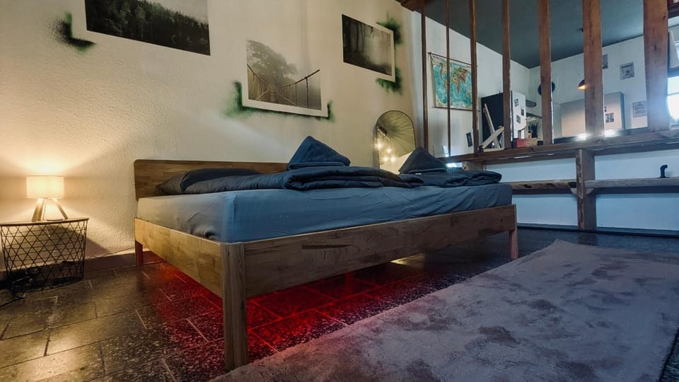 Bed, Bedroom