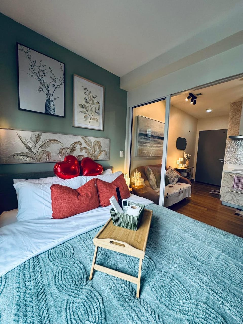 Pahinga Luxury Stays Bed and Breakfast in Mandaluyong