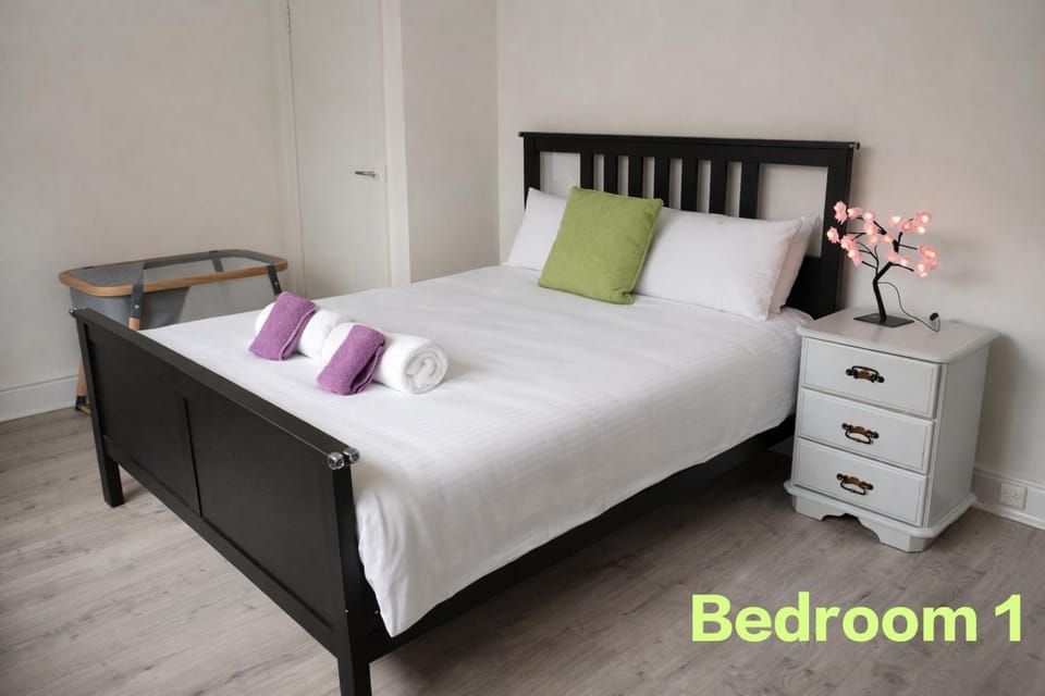 Luxury Ormeau Embankment Apartment-2 Double-bedroom Apartment in Belfast