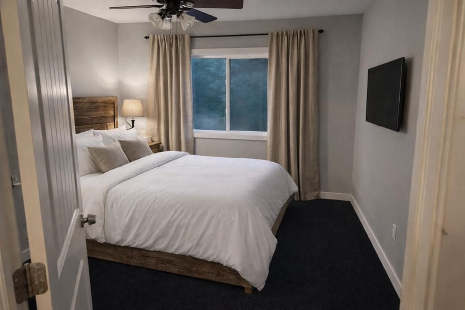 Bed, Bedroom