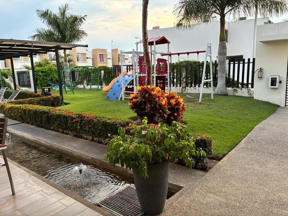 My house, your house! House in State of Nayarit