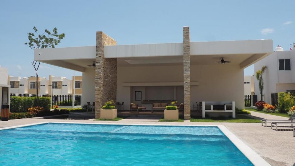 My house, your house! House in State of Nayarit