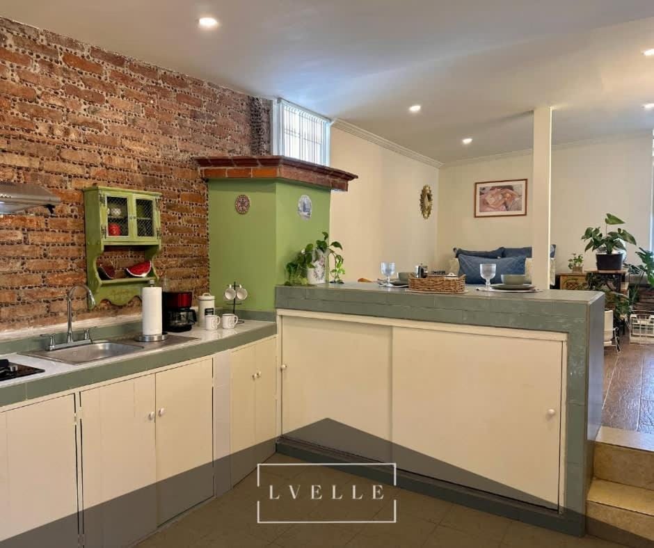 Centrico loft en la CDMX- 10 min a pie del Angel Apartment in Mexico City