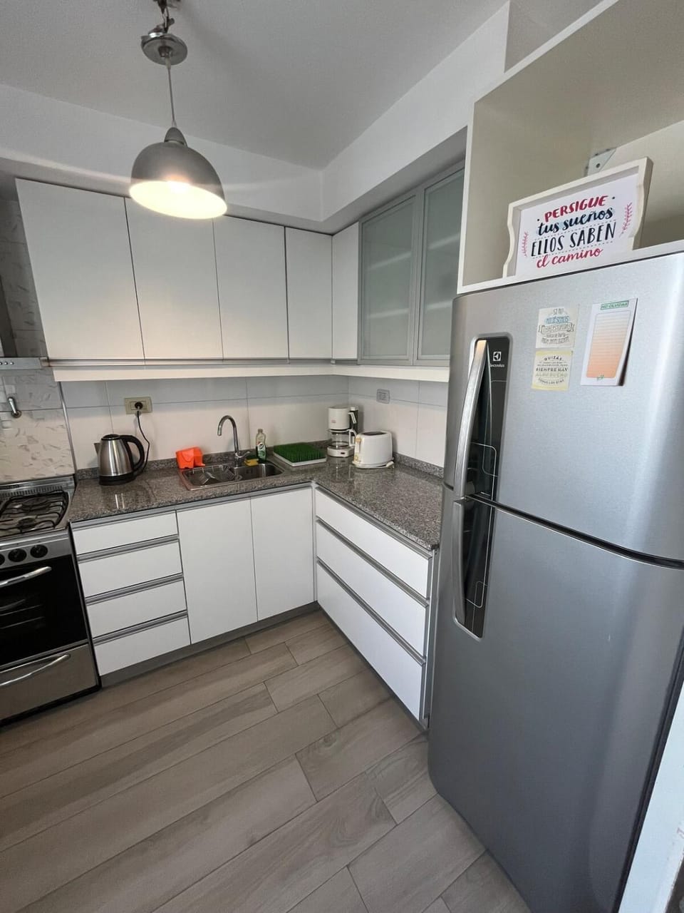 Depto 2 amb con balcon, muy buena ubicacion Apartment in Buenos Aires Province