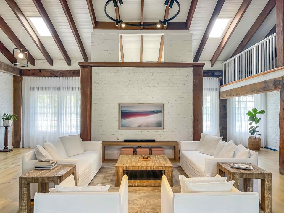 Nine Hunters Estate House in Nulkaba