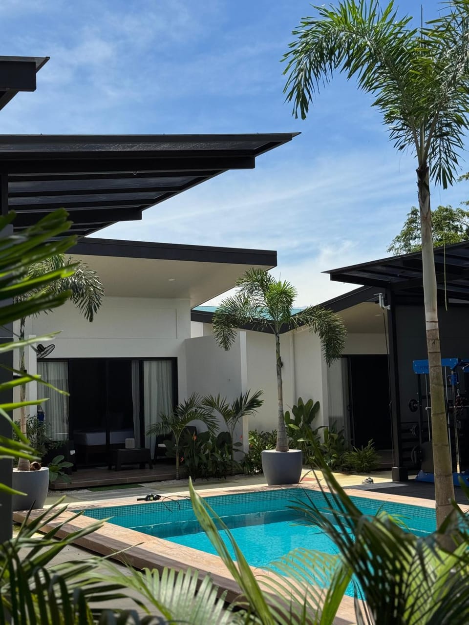 Patio, Garden, Swimming pool