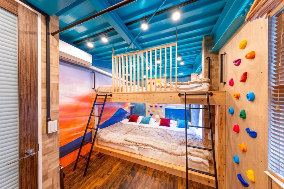 Bed, Photo of the whole room, Bedroom, bunk bed