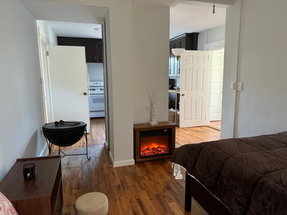 3-bedroom peaceful apartment close to Fairfield University Apartment in Bridgeport