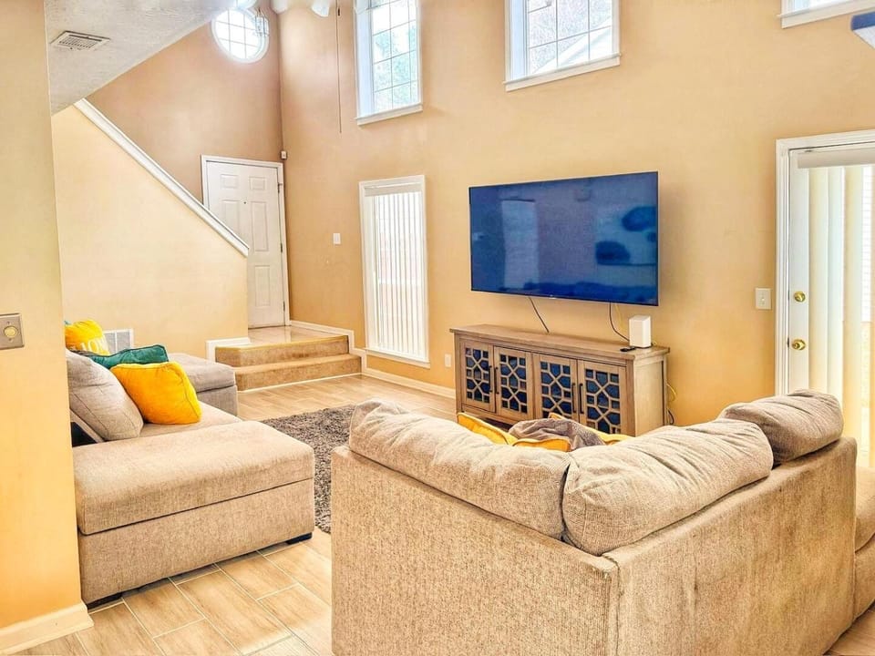 TV and multimedia, Living room