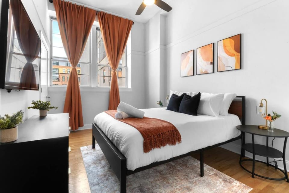 2BR City Getaway - Close to NYC - Prime Location Apartment in Hoboken