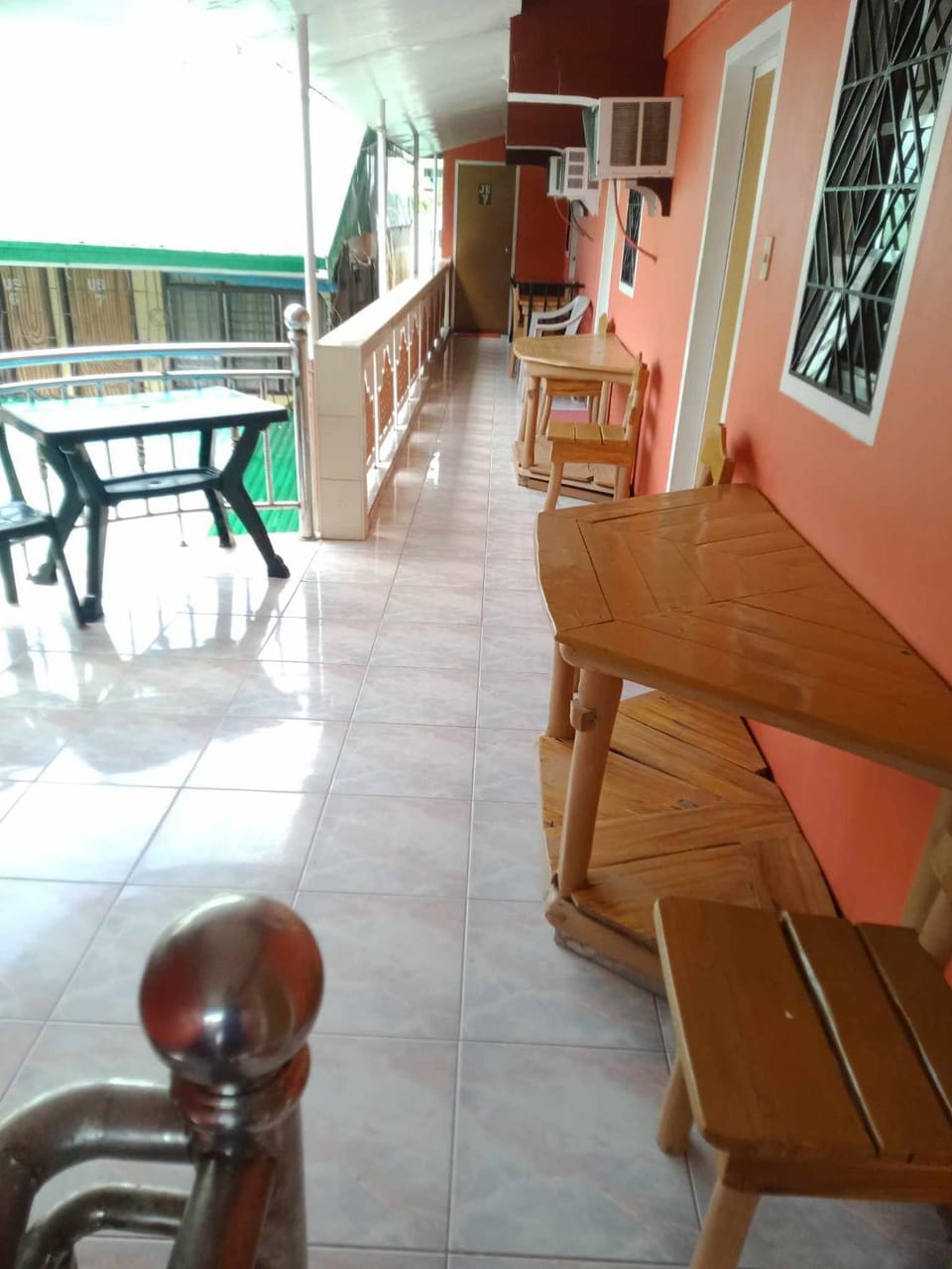 Buena Lynnes Annex Lodge Hostel in Puerto Galera