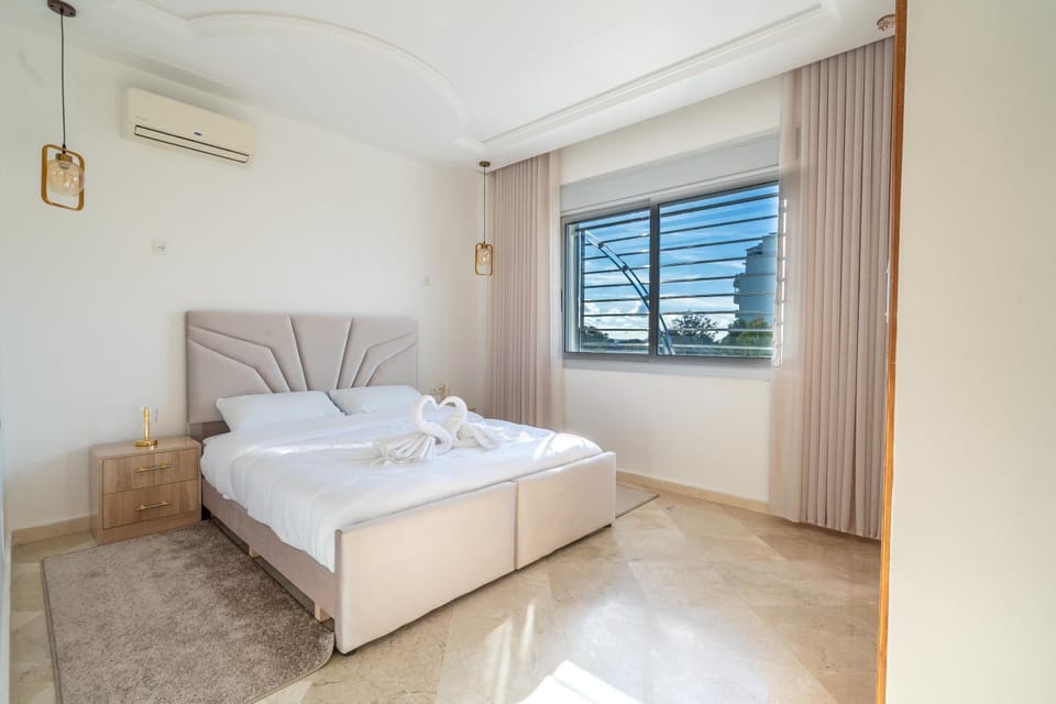 Bed, air conditioner