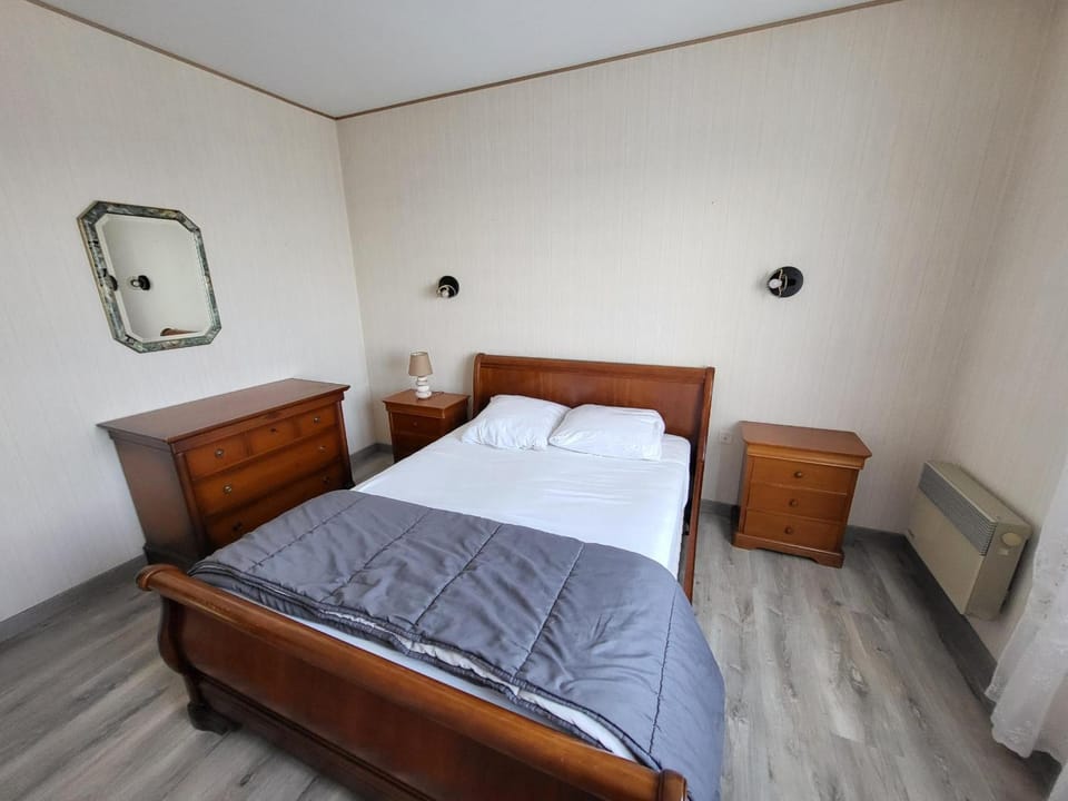 Maison de Vacances Près de la Mer - Jardin Clos - Animaux Bienvenus - Parking Inclus House in Les Sables-d'Olonne