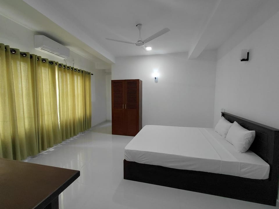 GRAND MERIDIAN RESIDENCEs Bed and Breakfast in Southern Province
