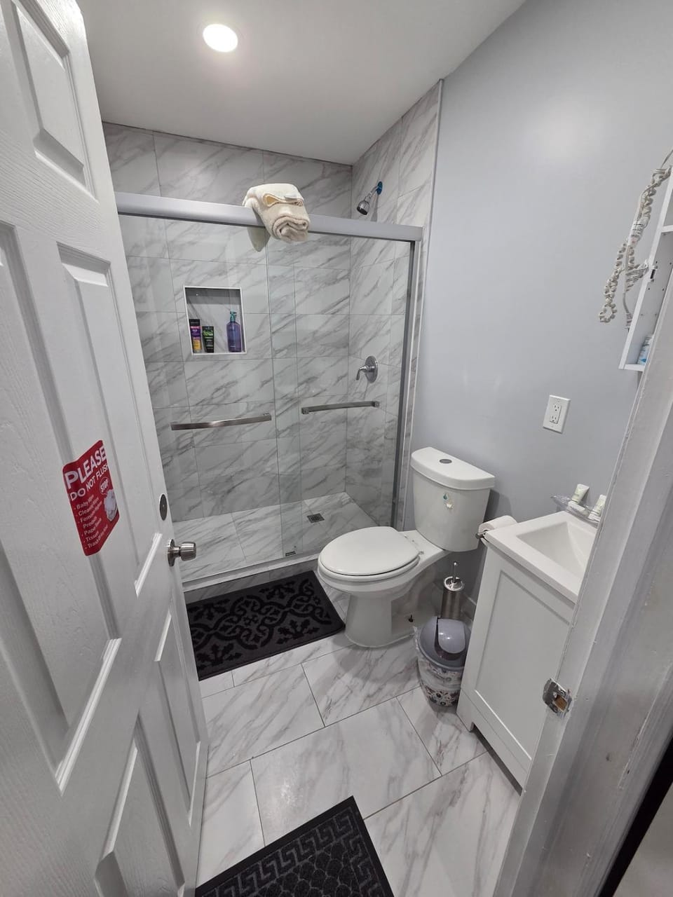 Shower, Toilet, Bathroom