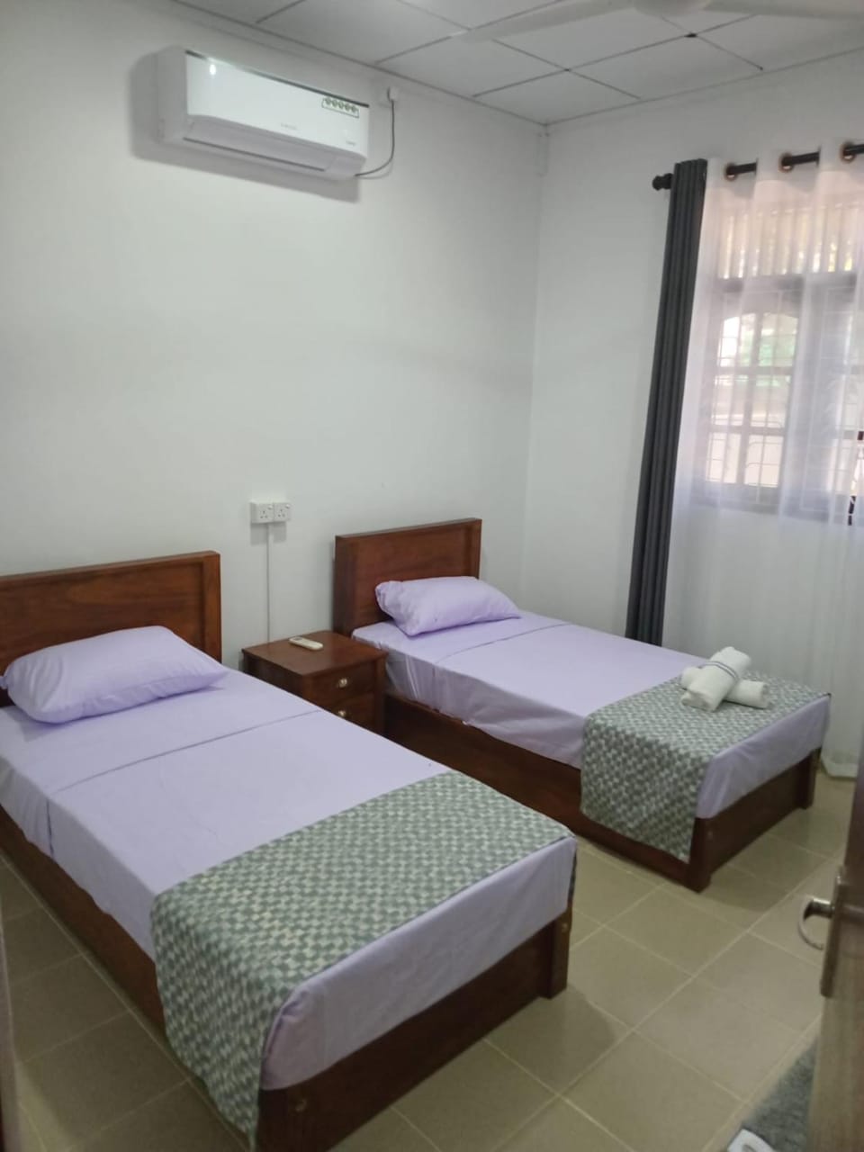 Bedroom, air conditioner